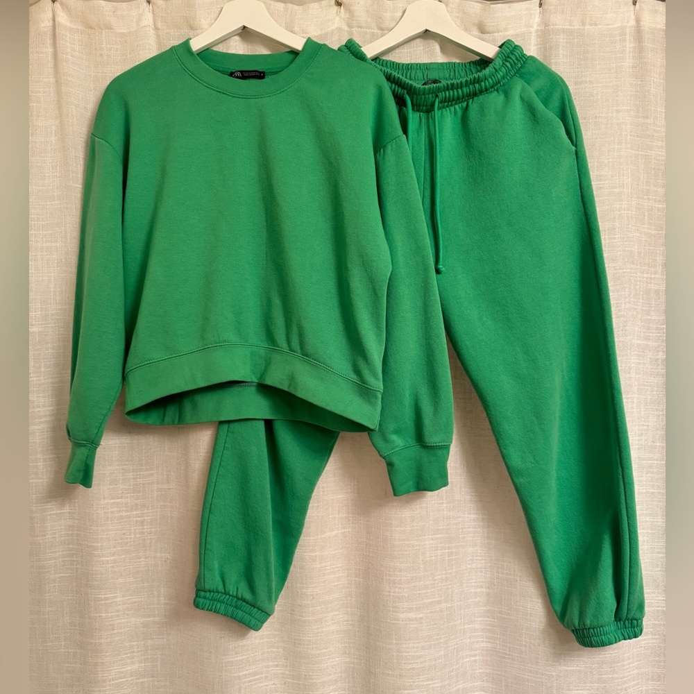 ZARA Sweatpants 💚 - Picture 4 of 5